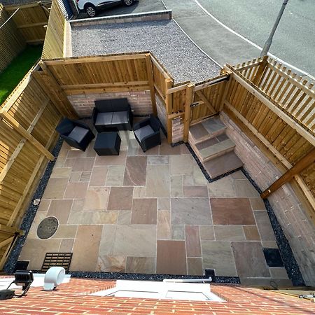 Modern, Two Double Bedroom House With Free Parking Chepstow Eksteriør billede