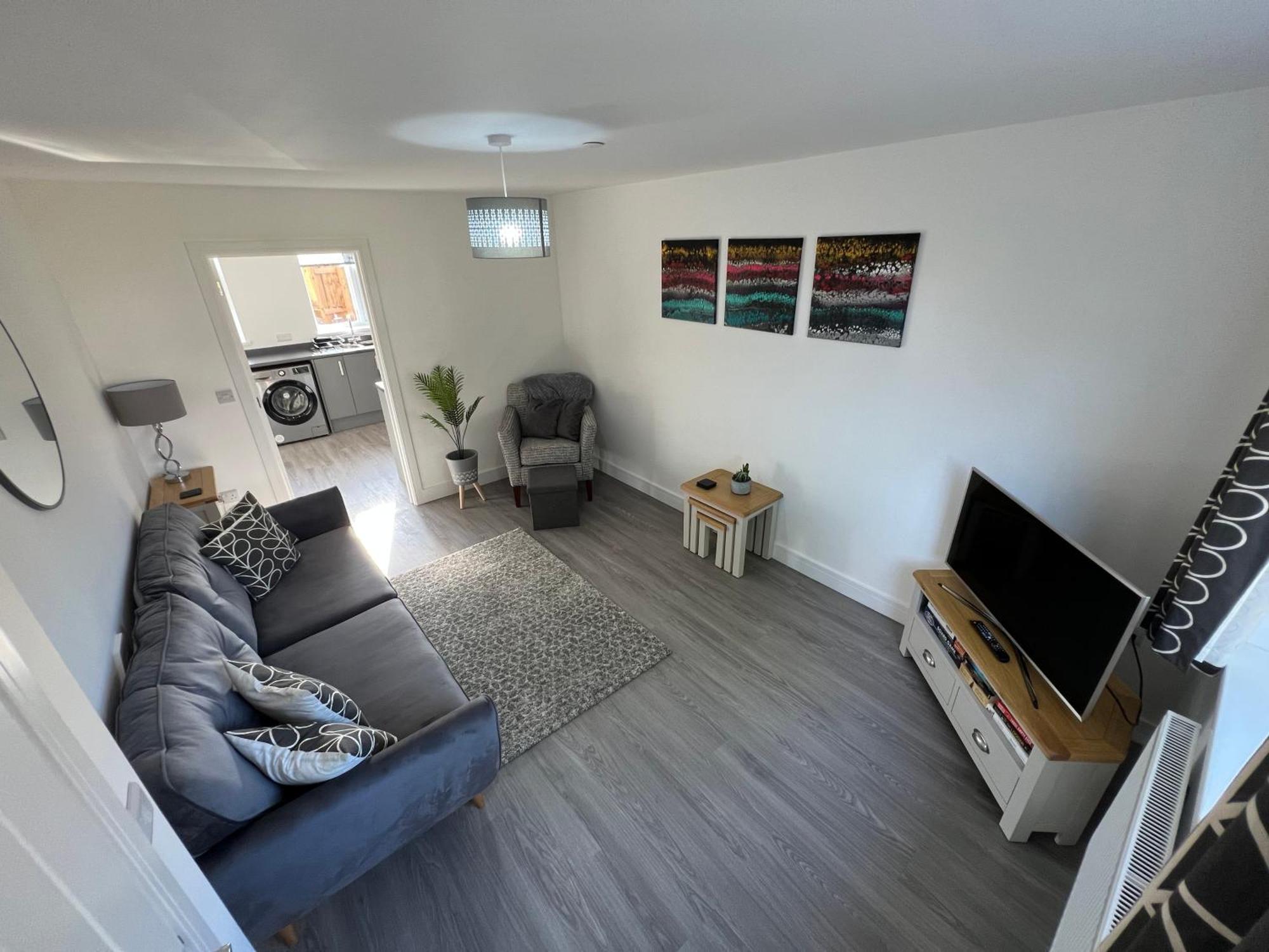 Modern, Two Double Bedroom House With Free Parking Chepstow Eksteriør billede