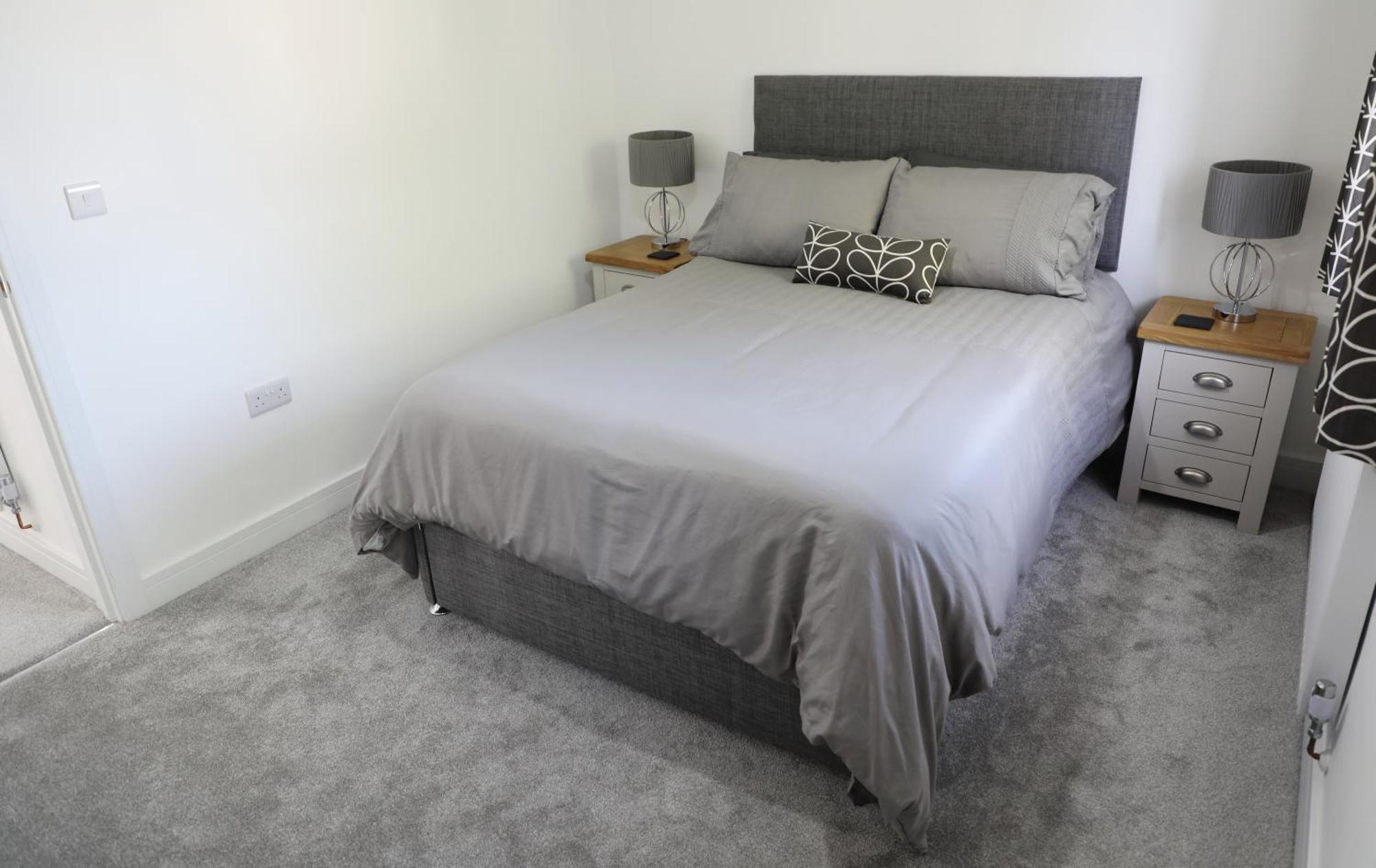 Modern, Two Double Bedroom House With Free Parking Chepstow Eksteriør billede