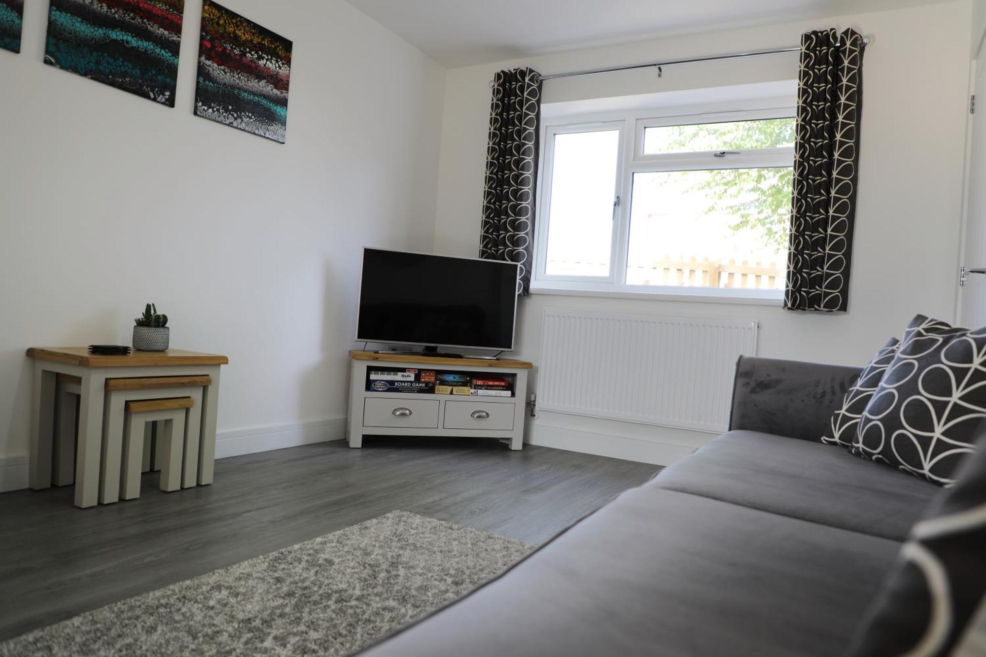 Modern, Two Double Bedroom House With Free Parking Chepstow Eksteriør billede