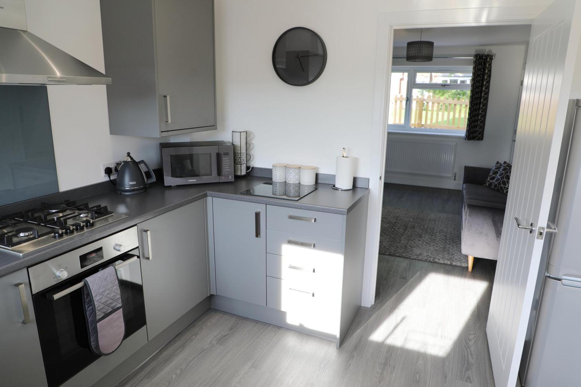 Modern, Two Double Bedroom House With Free Parking Chepstow Eksteriør billede