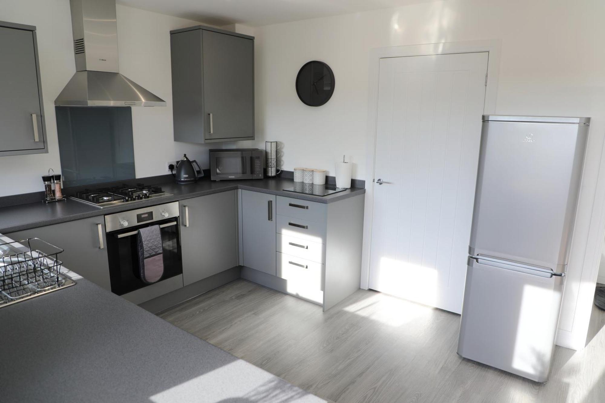 Modern, Two Double Bedroom House With Free Parking Chepstow Eksteriør billede
